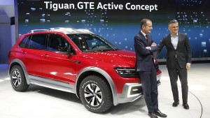 Volkswagen US Chief Micheal Horn and Head of Volkswagen Brand Herbert Diess unveil the Tiguan GTE Active Concept in Detroit.