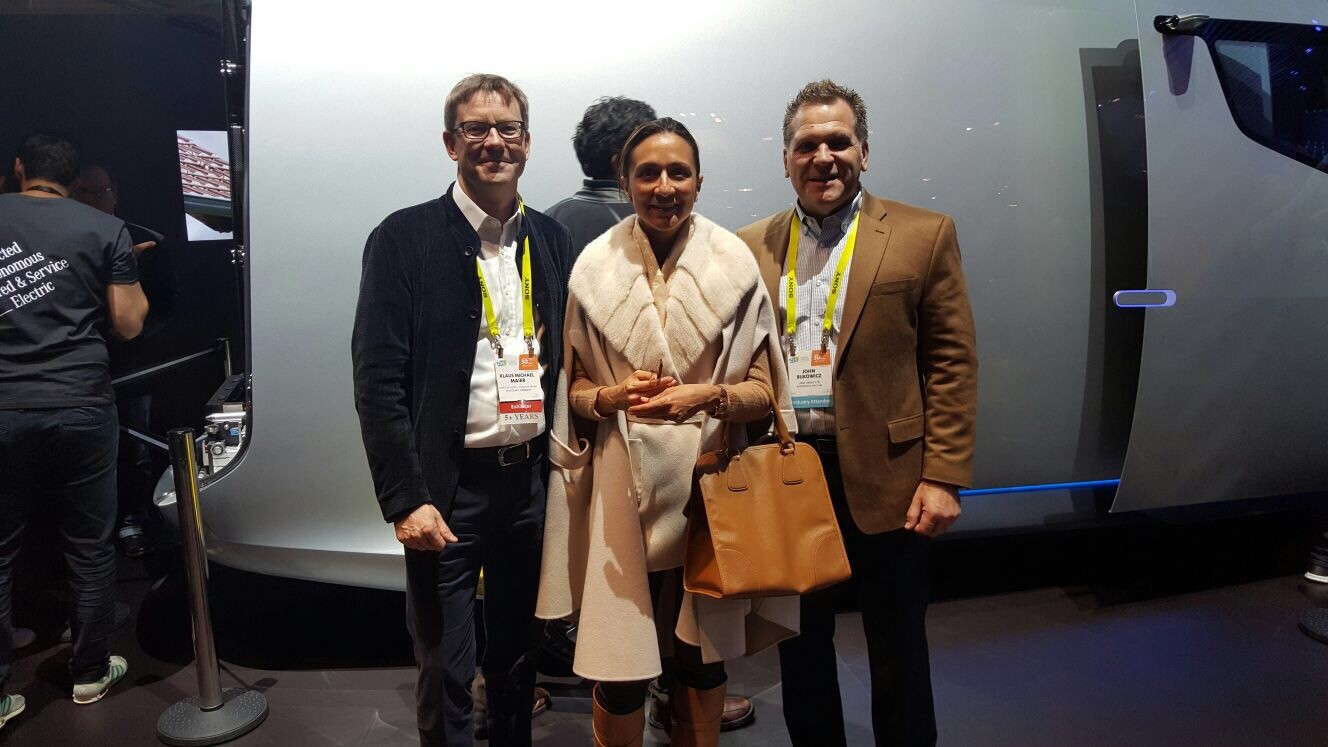 A Mercedes-Benz Global Executive (Left) ; LIASE Group Managing Partner Asia, Vanessa Moriel (center); and LIASE Group Managing Director Americas, John Bukowicz (right).